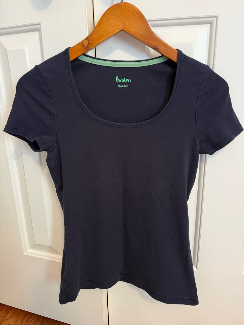 Boden Scoop Neck Navy Tee Shirt Size US 8